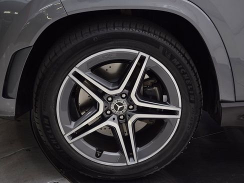 Certified 2023 Mercedes-Benz GLS 450 4MATIC image 12