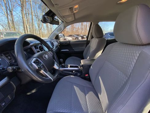 Used 2021 Toyota Tacoma SR5 image 20
