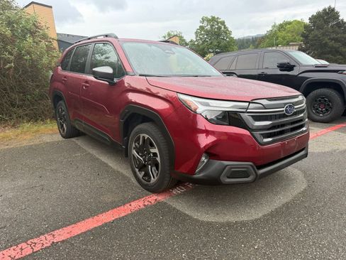 Certified 2025 Subaru Forester Limited AWD/4WD image 4