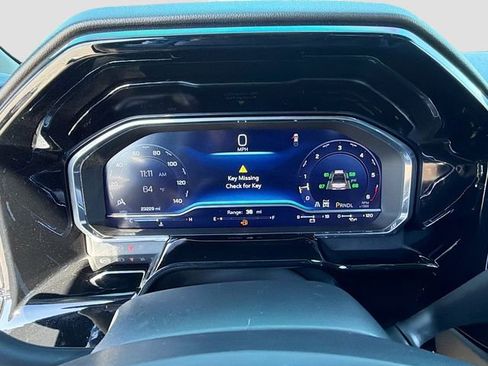 Used 2024 Chevrolet Silverado 2500 LTZ image 36