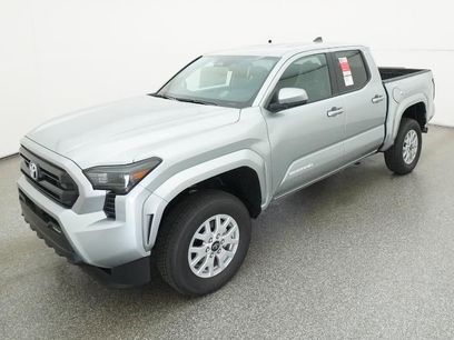 New 2025 Toyota Tacoma SR5