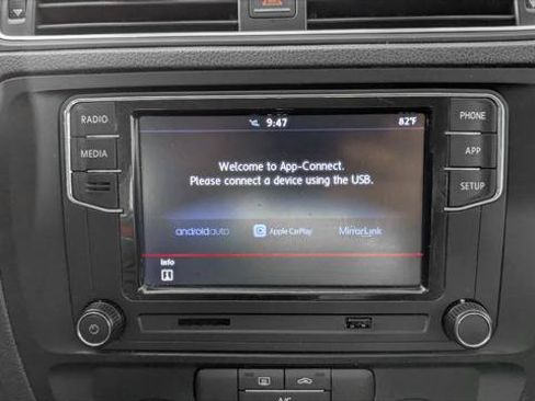 Used 2018 Volkswagen Jetta S FWD image 31