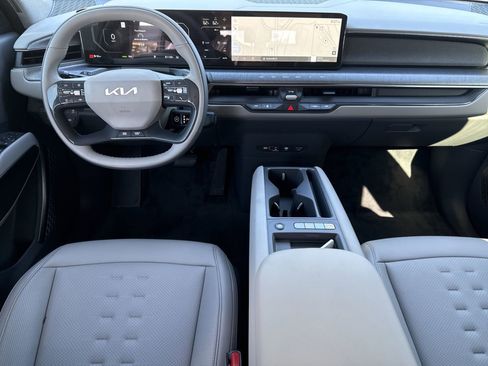 New 2026 Kia EV9 Wind image 12