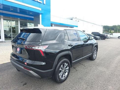 New 2026 Chevrolet Equinox LT w/ Convenience Package II AWD/4WD image 7