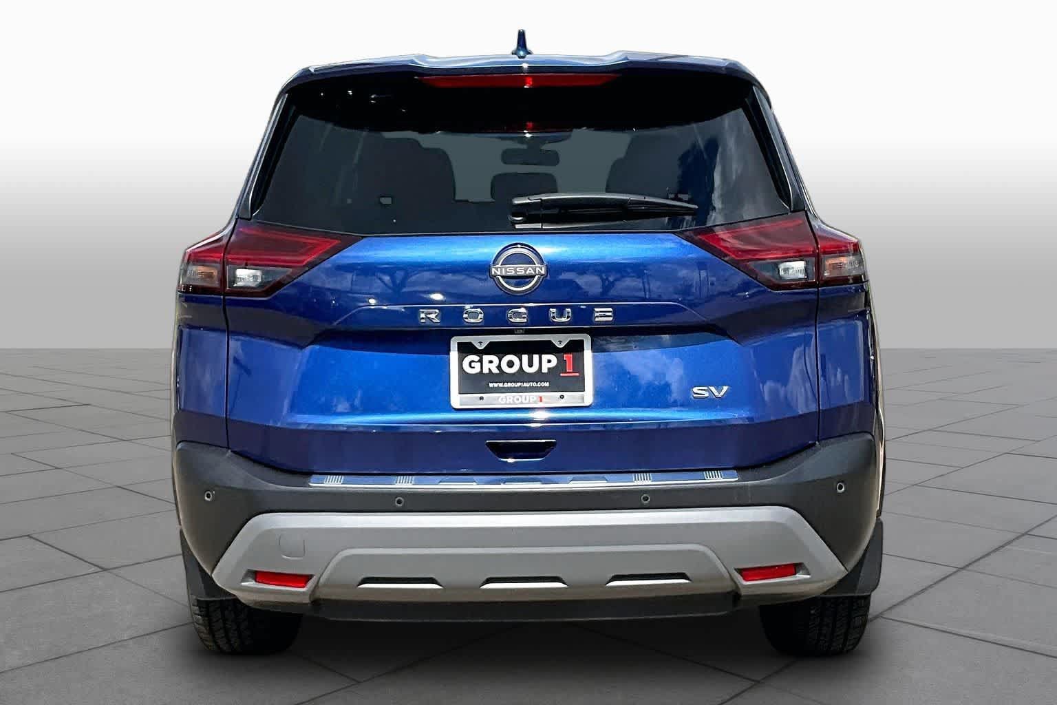 Used 2023 Nissan Rogue SV FWD image 8