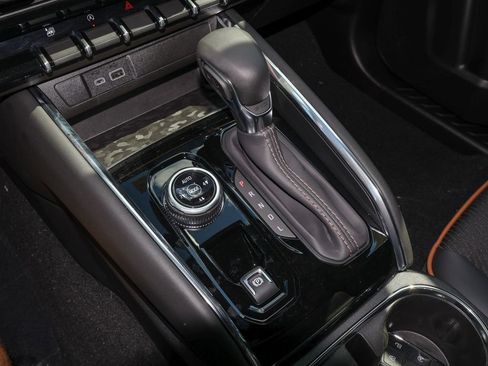 New 2026 GMC Canyon AT4 w/ Nightfall Essentials Package AWD/4WD image 21