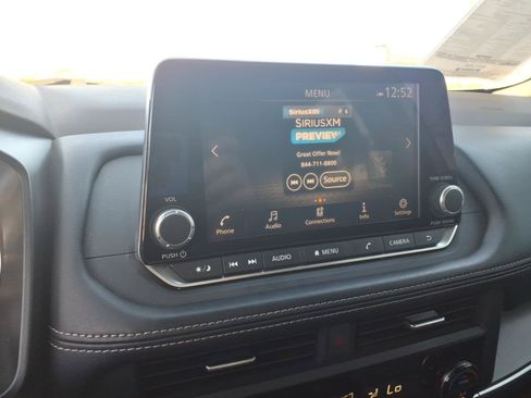 Certified 2023 Nissan Rogue SV FWD image 20