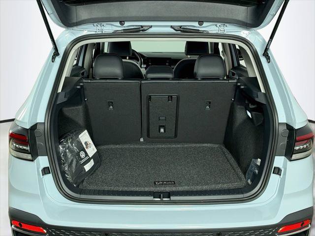 New 2027 Volkswagen Taos SE AWD/4WD image 26