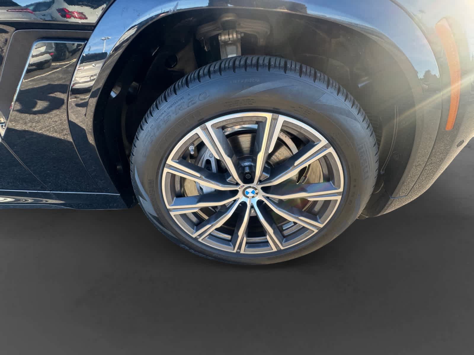 Used 2024 BMW X6 xDrive40i w/ Premium Package AWD/4WD image 9
