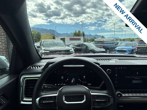 Used 2024 GMC Canyon Denali AWD/4WD image 20