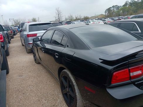Used 2013 Dodge Charger R/T w/ Blacktop Pkg image 4