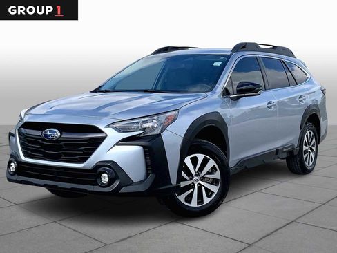 Used 2023 Subaru Outback Premium image 1