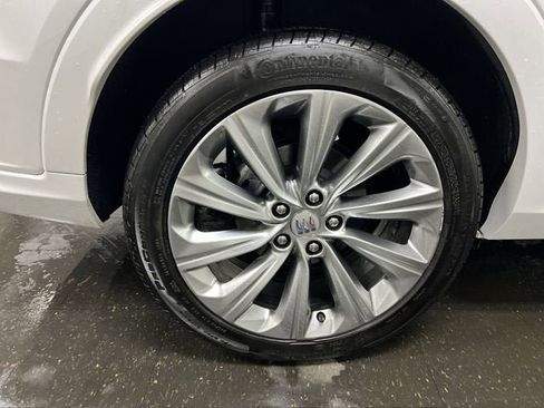 Certified 2024 Buick Envista Avenir image 32