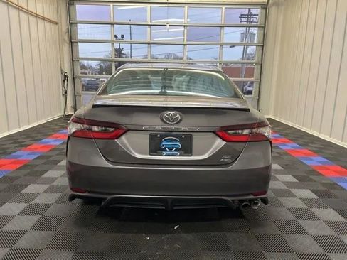 Used 2024 Toyota Camry SE AWD/4WD image 4