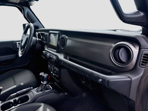 Used 2023 Jeep Wrangler Unlimited w/ Sun & Screen Package AWD/4WD image 34
