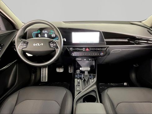 Used 2023 Kia Niro EX Touring FWD image 7
