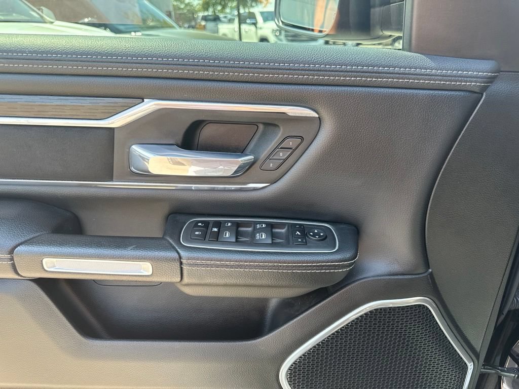 Used 2023 RAM 1500 Laramie AWD/4WD image 11