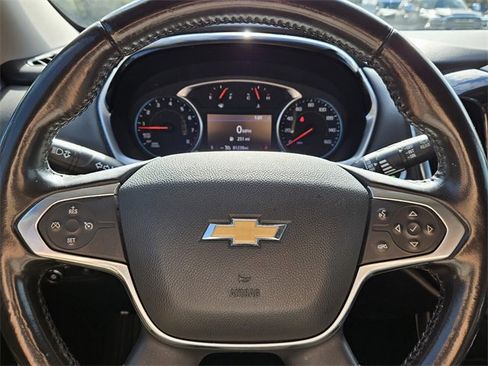 Used 2020 Chevrolet Traverse LT image 21