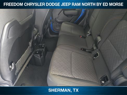 New 2025 Jeep Gladiator Mojave w/ Convenience Group image 22