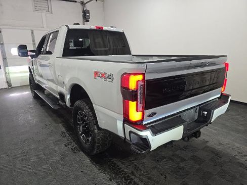 Used 2026 Ford F250 Platinum AWD/4WD image 4