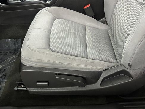 Used 2015 GMC Canyon 4x4 Extended Cab w/ Convenience Package image 16