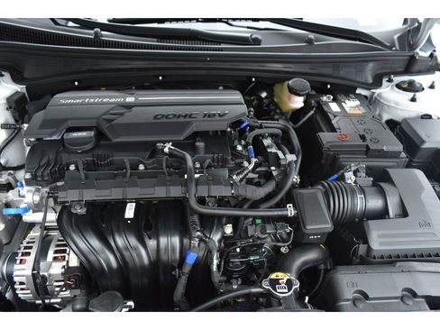 New 2026 Hyundai Elantra SE image 9