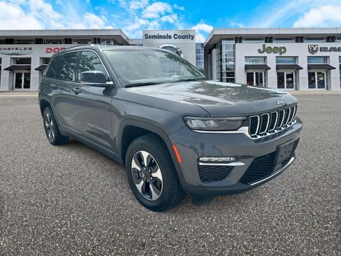Certified 2024 Jeep Grand Cherokee Limited 4xe AWD/4WD image 2