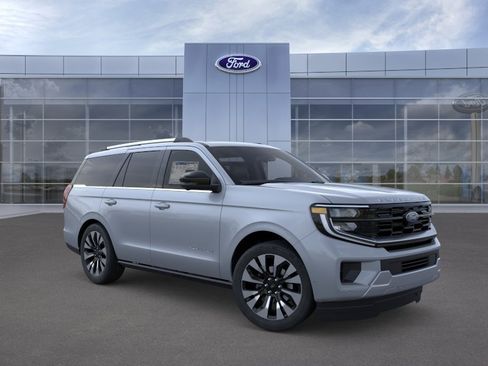 New 2026 Ford Expedition Platinum w/ Driver's Package AWD/4WD image 43