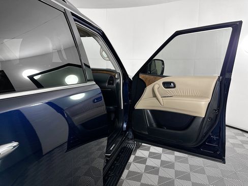 Used 2022 Nissan Armada SL w/ Captain's Chairs Package image 36