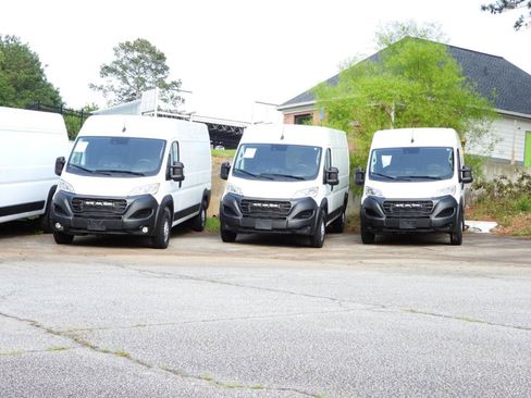 Used 2023 RAM ProMaster 2500 159 High Roof FWD image 11
