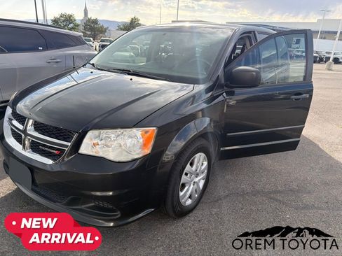 Used 2013 Dodge Grand Caravan American Value Package FWD image 17