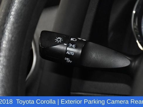Used 2018 Toyota Corolla L image 10