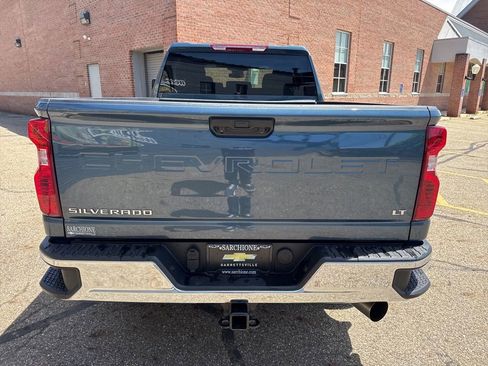 Used 2025 Chevrolet Silverado 2500 LT w/ Convenience Package AWD/4WD image 6