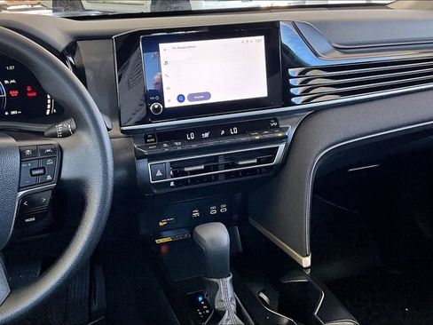 Used 2025 Toyota Camry LE FWD image 9