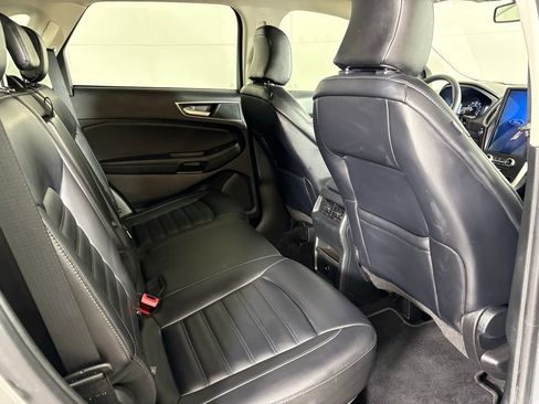 Used 2024 Ford Edge SEL image 17