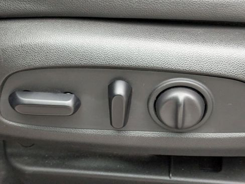 Certified 2022 Buick Encore GX Preferred w/ Cold Weather Comfort Package image 13