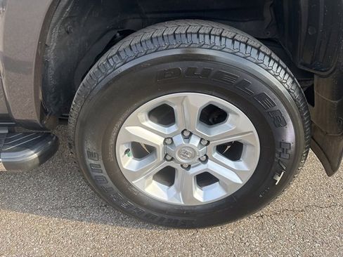 Used 2023 Toyota 4Runner SR5 Premium image 31