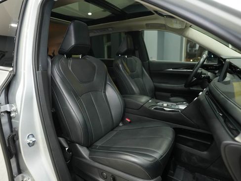 Used 2023 INFINITI QX60 Pure image 33