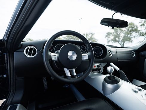 Used 2006 Ford GT 4 Option 1 OWNER FROM NEW image 52