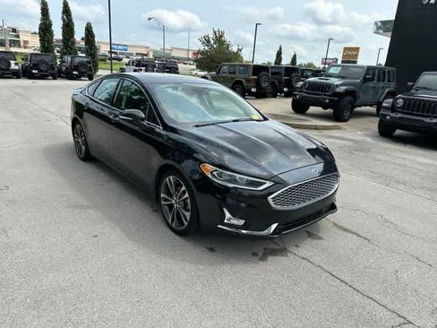 Used 2020 Ford Fusion Titanium FWD image 21