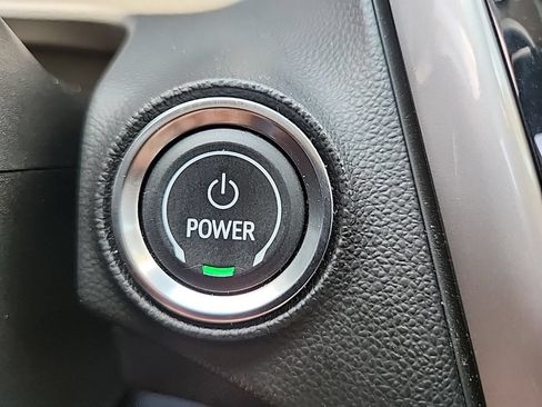 Used 2023 Chevrolet Bolt EUV LT w/ Comfort Package FWD image 20