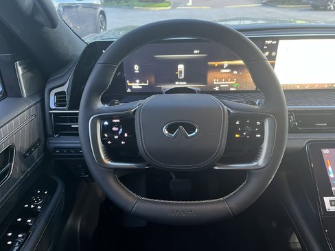 New 2026 INFINITI QX80 Autograph w/ Premium Cargo Package image 16