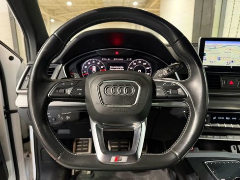 Used 2018 Audi SQ5 Premium Plus w/ Navigation Package AWD/4WD image 13