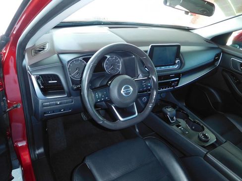 Used 2021 Nissan Rogue SV w/ Premium Package AWD/4WD image 13