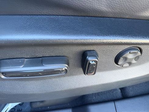 Used 2023 Honda Odyssey Elite image 12