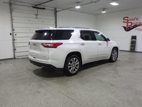 Used 2020 Chevrolet Traverse Premier AWD/4WD image 4