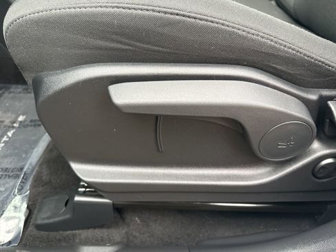 Used 2025 Hyundai Santa Fe SE image 12