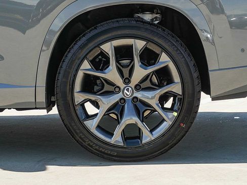 Certified 2026 Lexus TX 500h AWD w/ Technology Package image 19