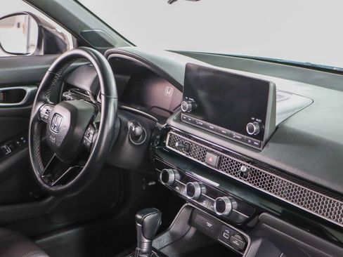 Used 2023 Honda Civic Sport image 25