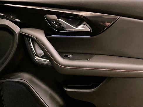 Used 2022 Chevrolet Blazer RS image 23